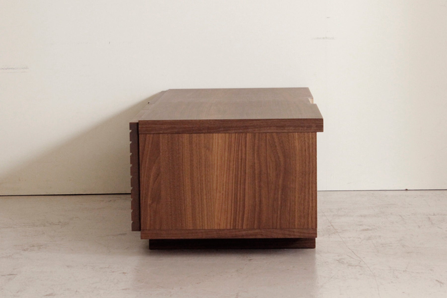 TV Board EFINO 100
