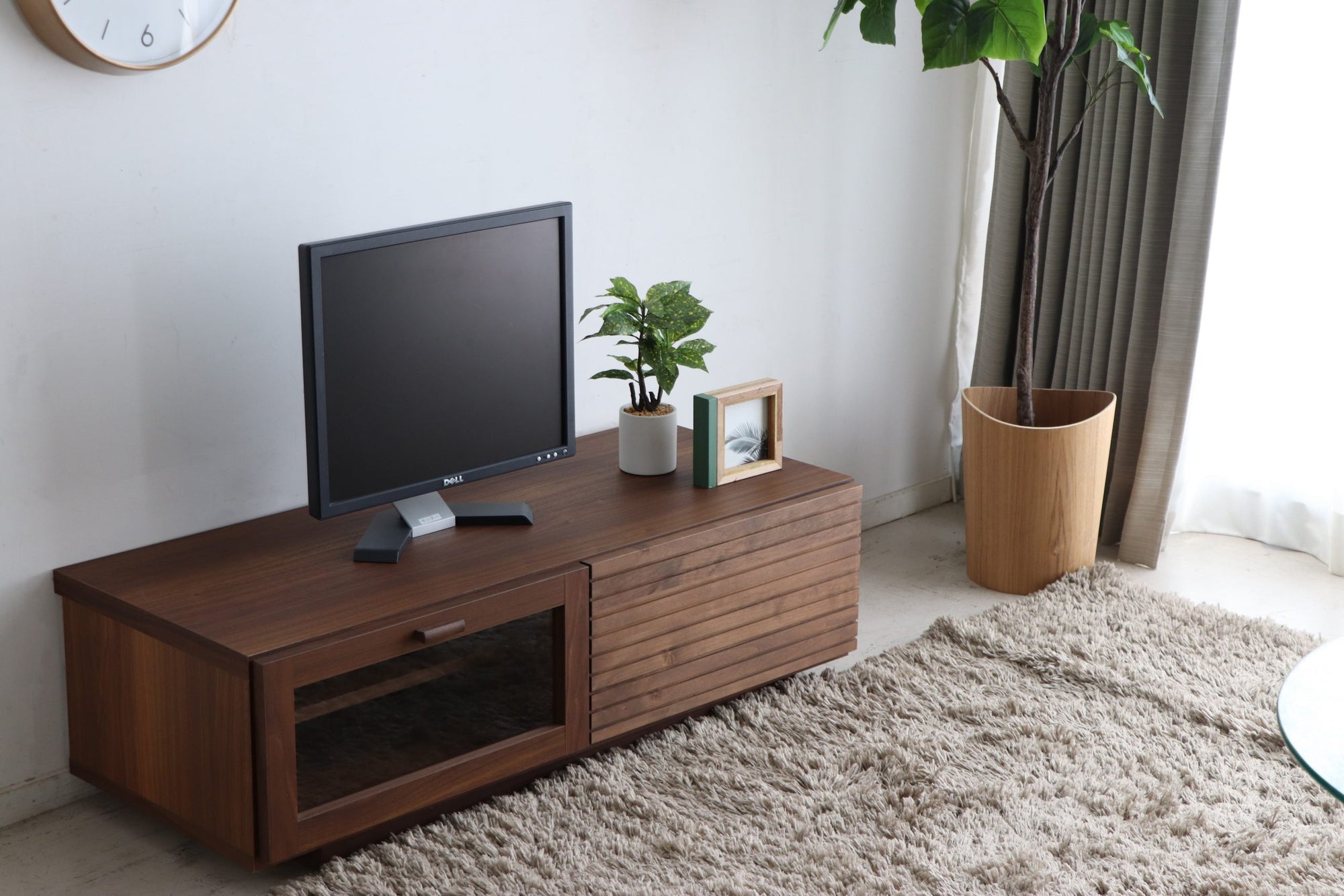 TV Board EFINO 100