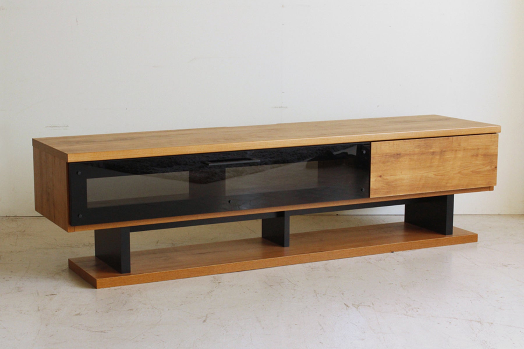 TV Board NEITS 160