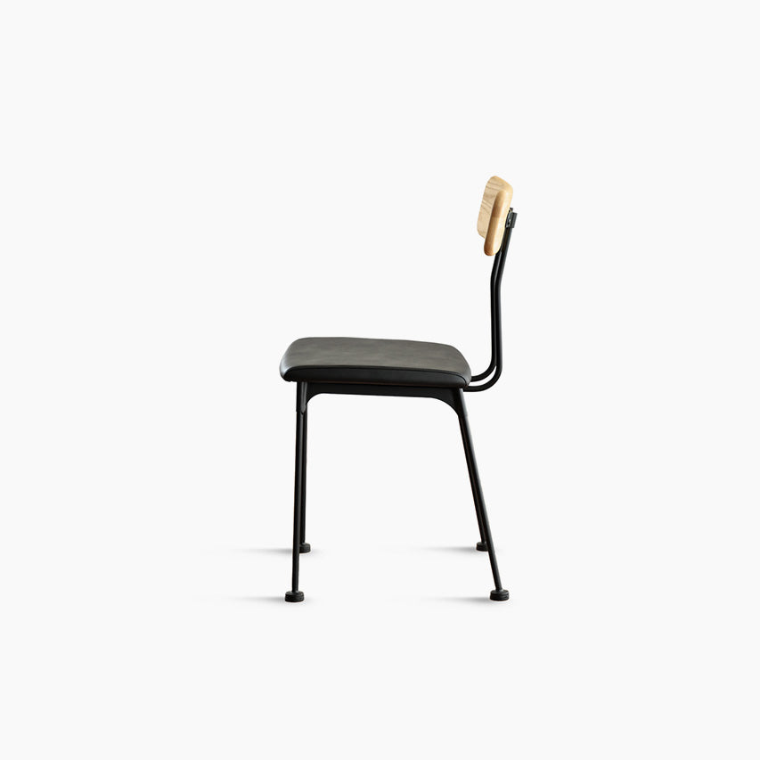 デザイナーズチェアDesign Chair BLUNTGART ガルトkaguaroo 3