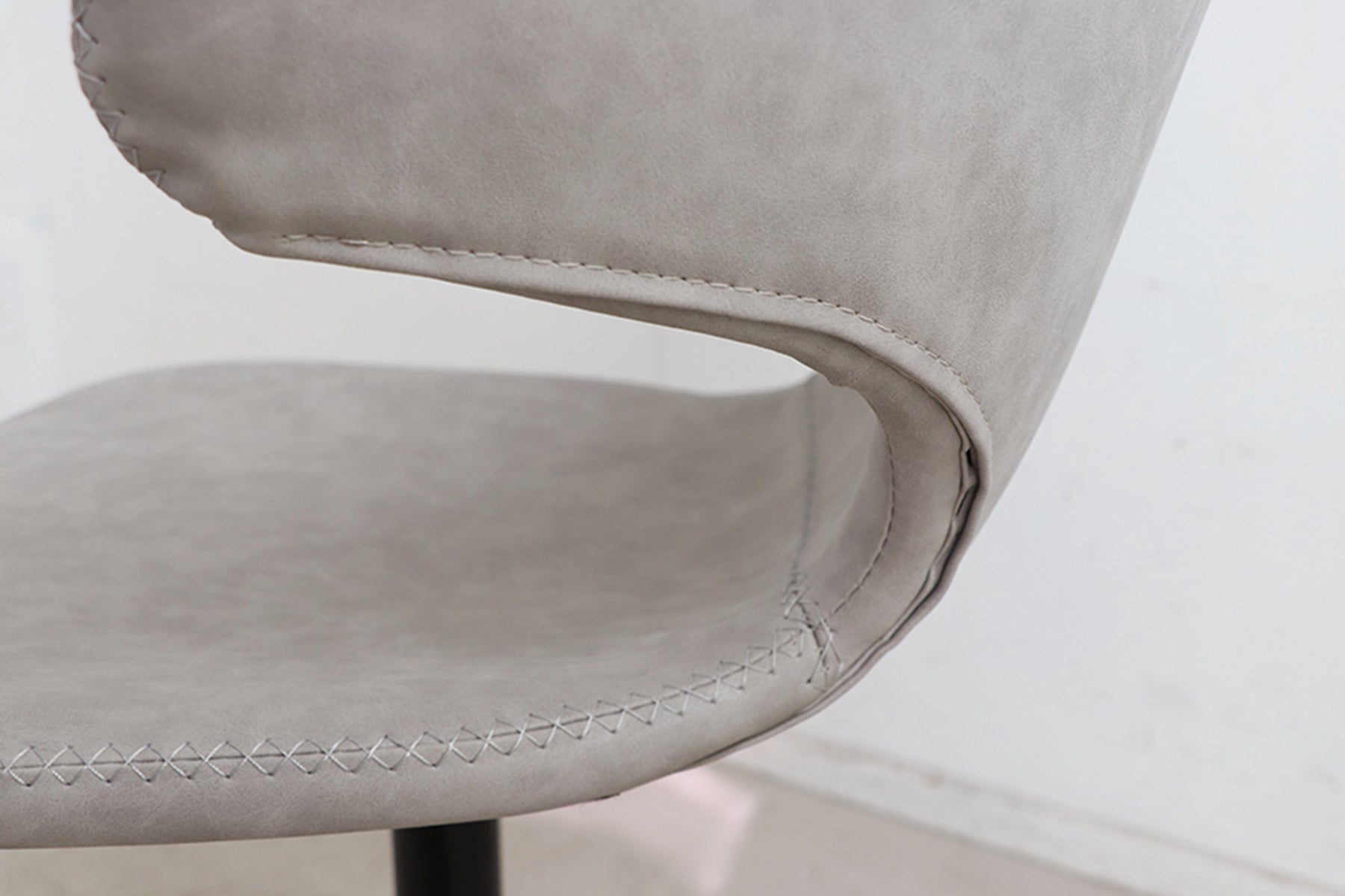 Dining Chair Armor 回転式 GY