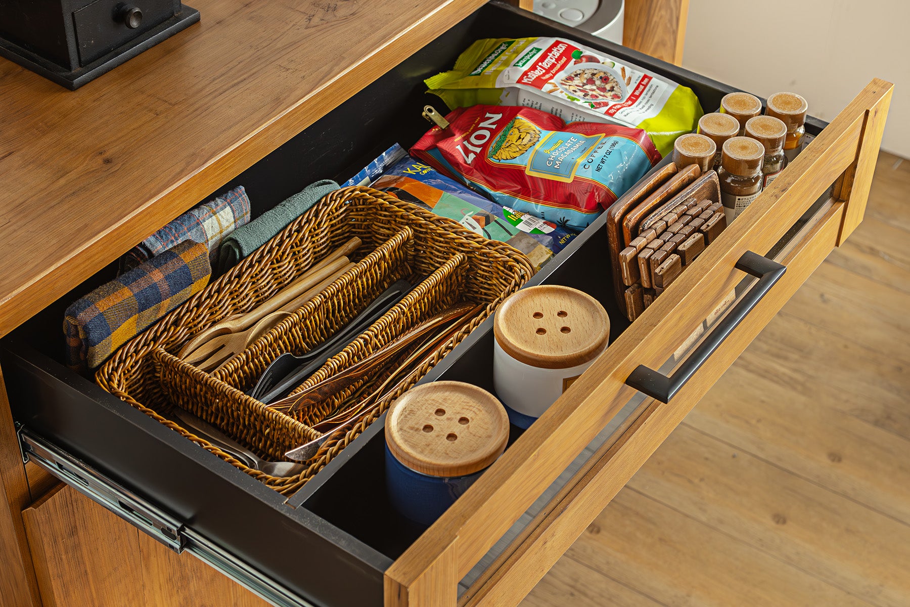 Kitchen Counter NEITS 105