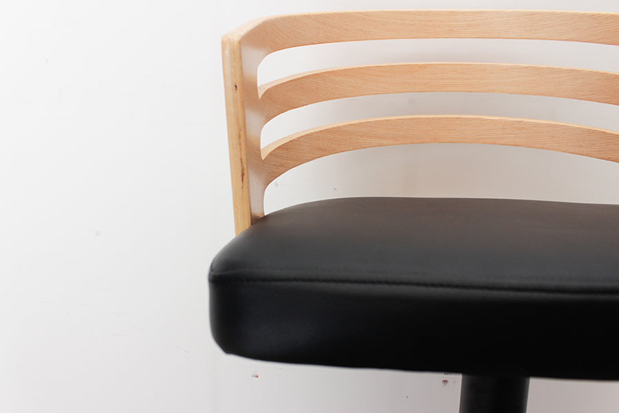Bar Chair Slit NA