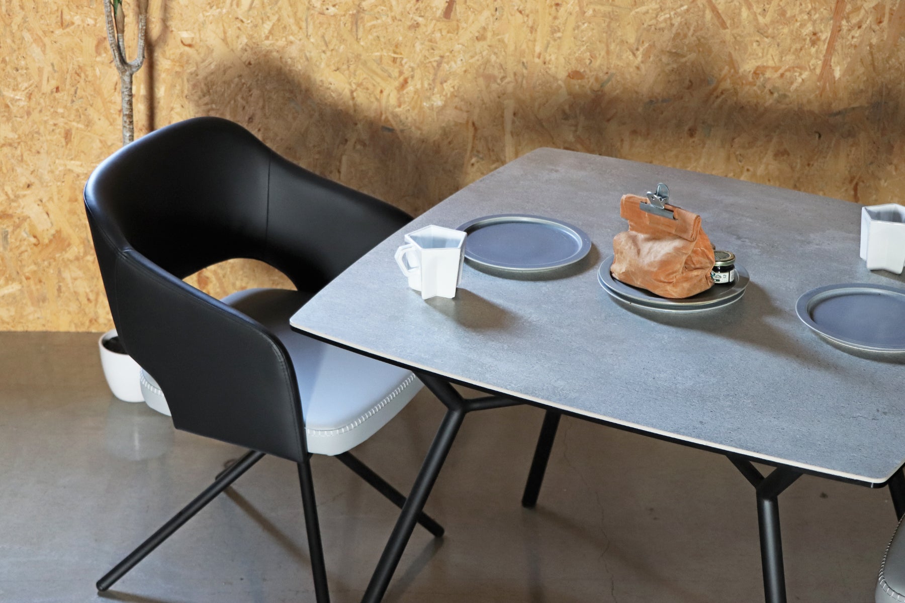 Ceramic Table 90 Surf
