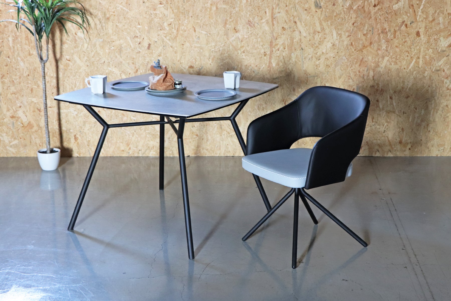 Ceramic Table 90 Surf