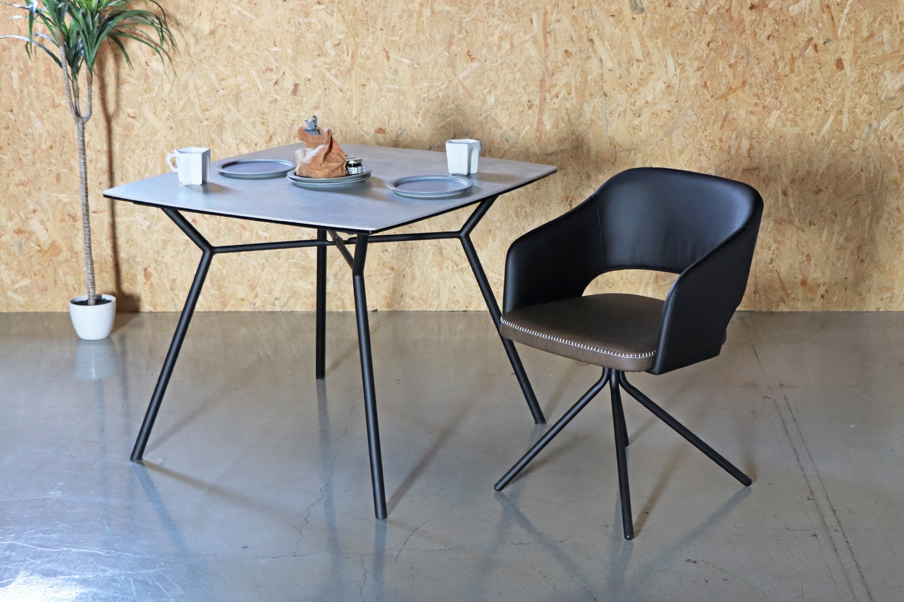 Ceramic Table 90 Surf