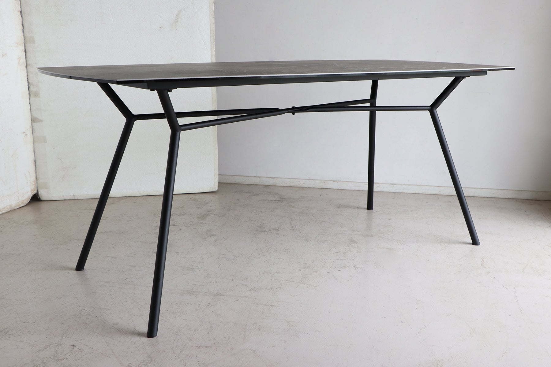 Ceramic Table 170 Darkstone