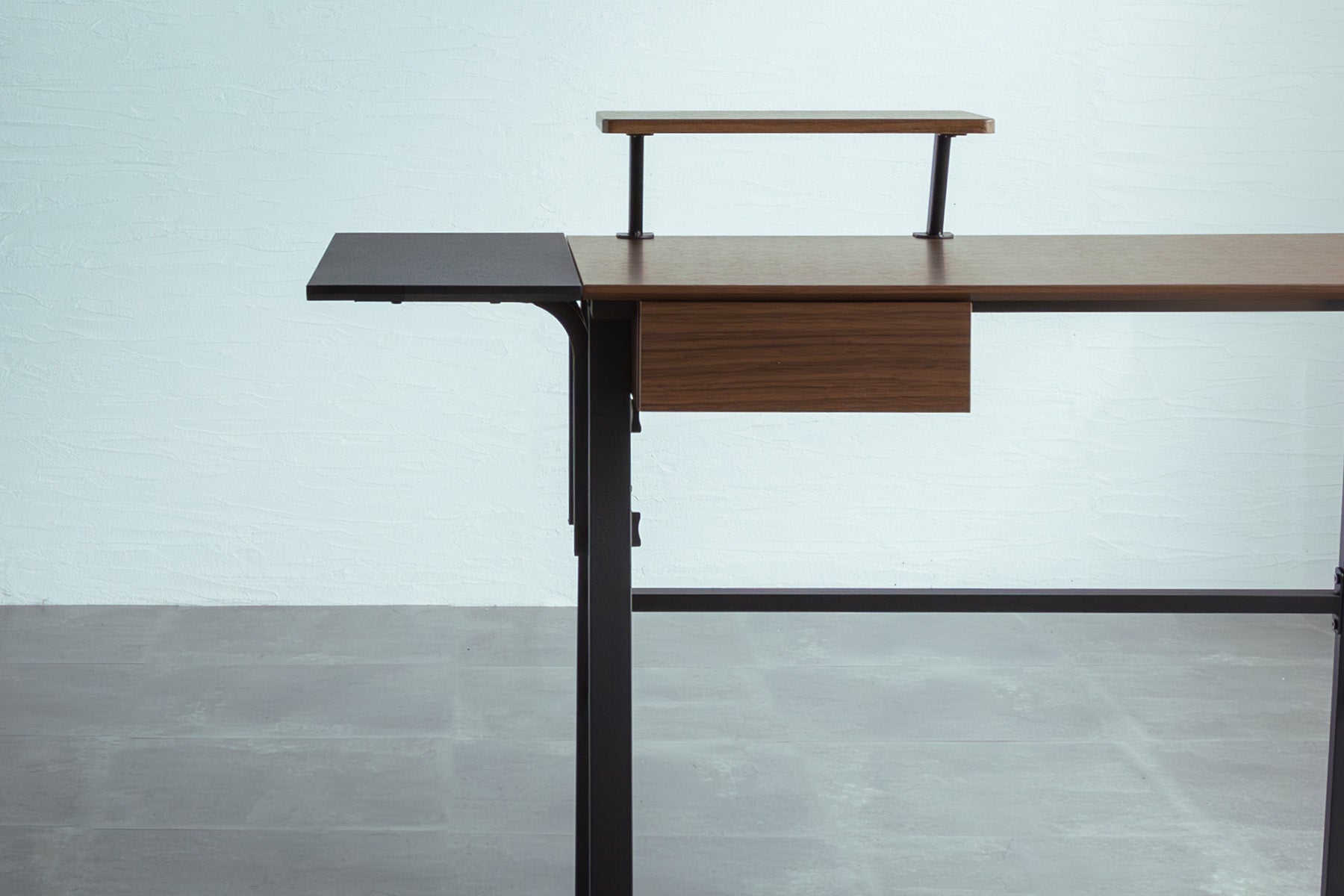 Office Desk Day 135 BR