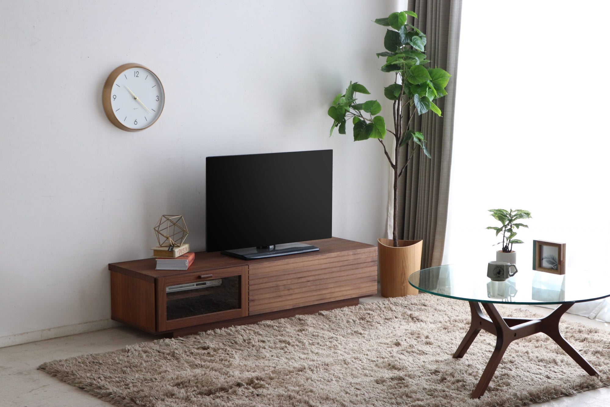 TV Board EFINO 130